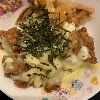 唐揚げチーズ丼